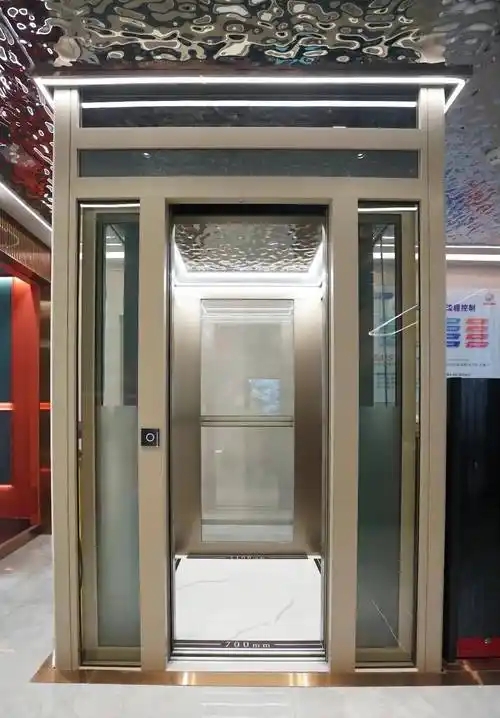 家用电梯