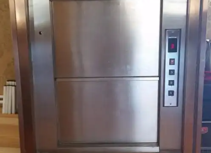 传菜电梯可24小时运作，节省人力！