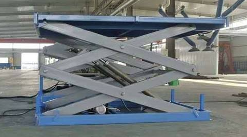 地下室专用的升降货梯_可以定制尺寸及载重！