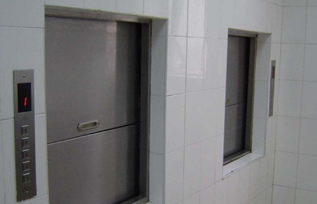 哪些情况下，传菜电梯会发生生锈现象？