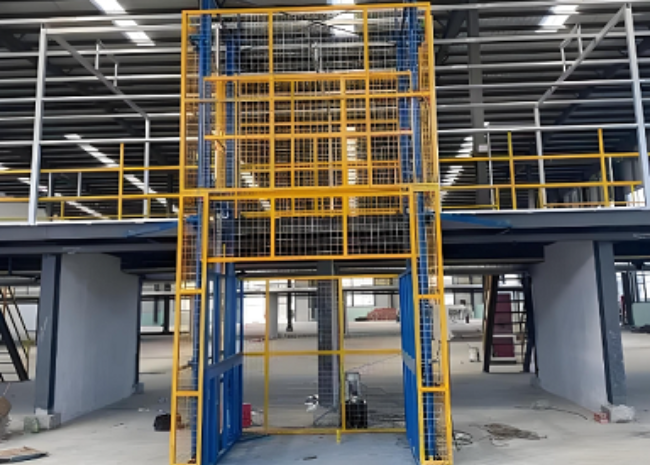 制造业福音：升降货梯如何实现生产线无缝衔接？