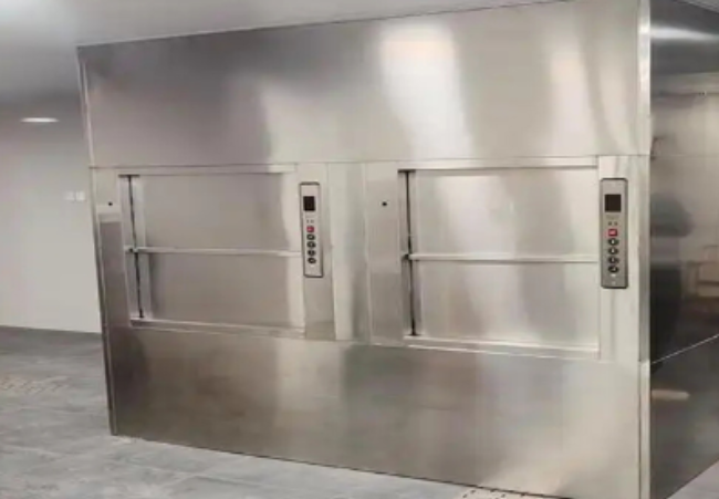 传菜电梯上有没有防止中间被打开的开关设置？